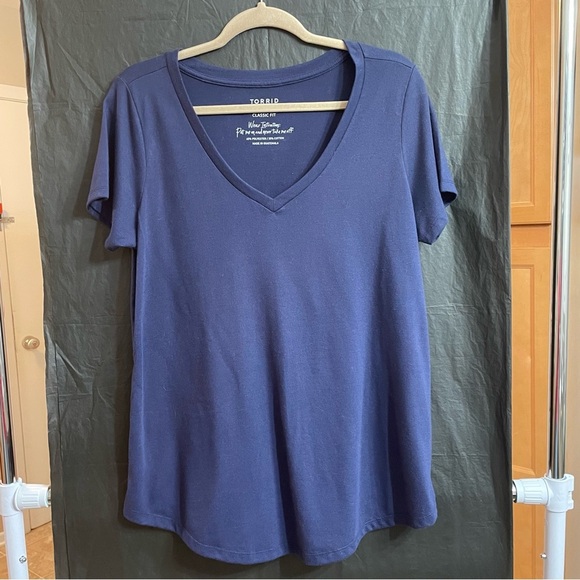 Torrid 00 Women's Navy V-Neck Tee Casual Relaxed Summer - Picture 1 of 4